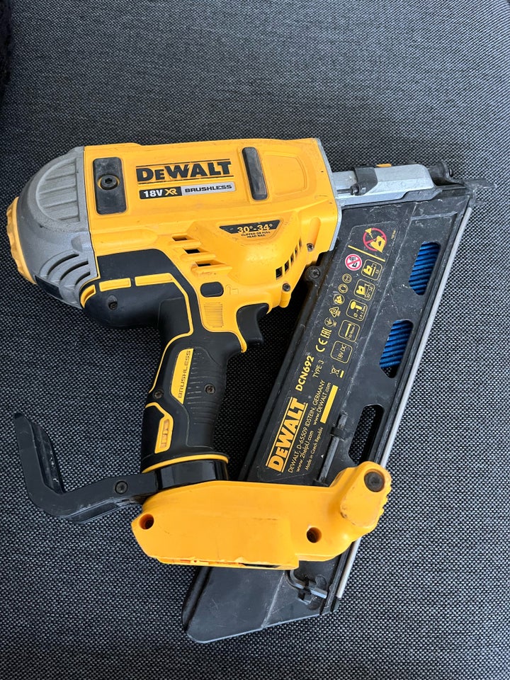 Sømpistol, Dewalt