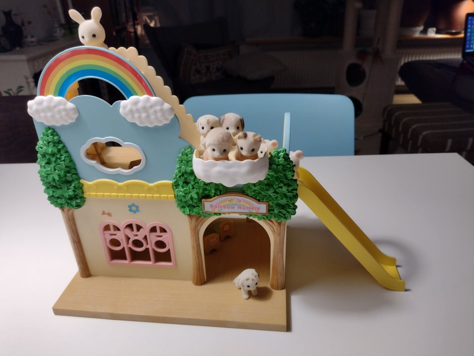 Sylvanian, Regnbue børnehave