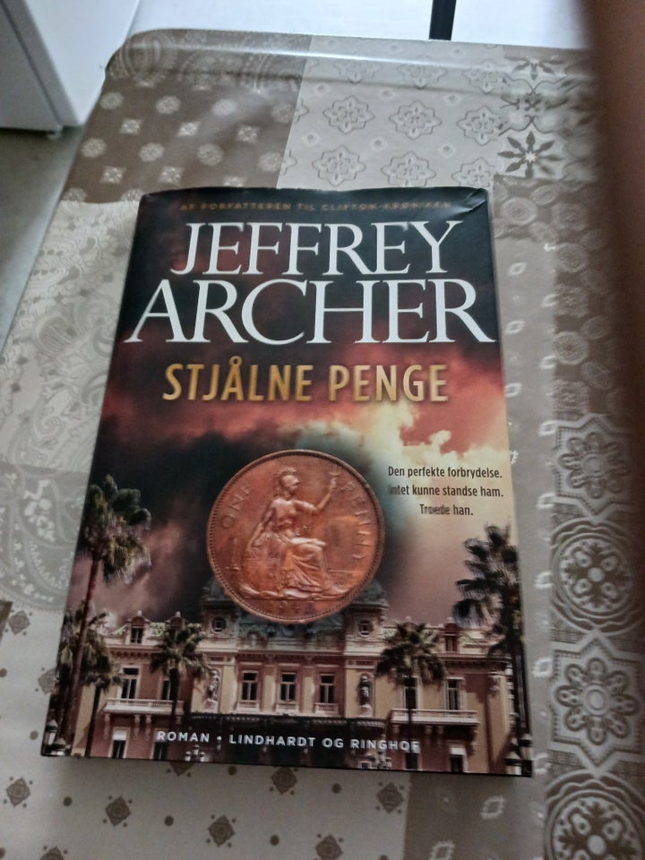 Stjålne penge, Jeffrey Archer,