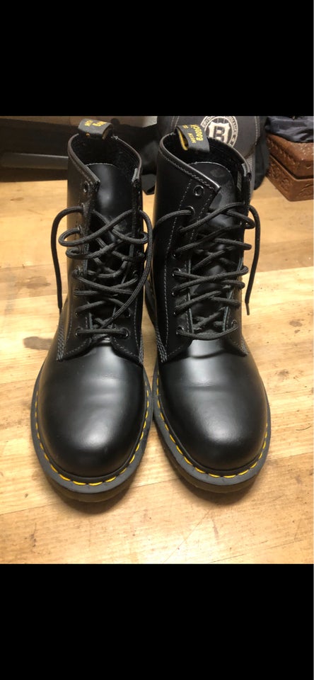 Støvler Dr Martens  str 43