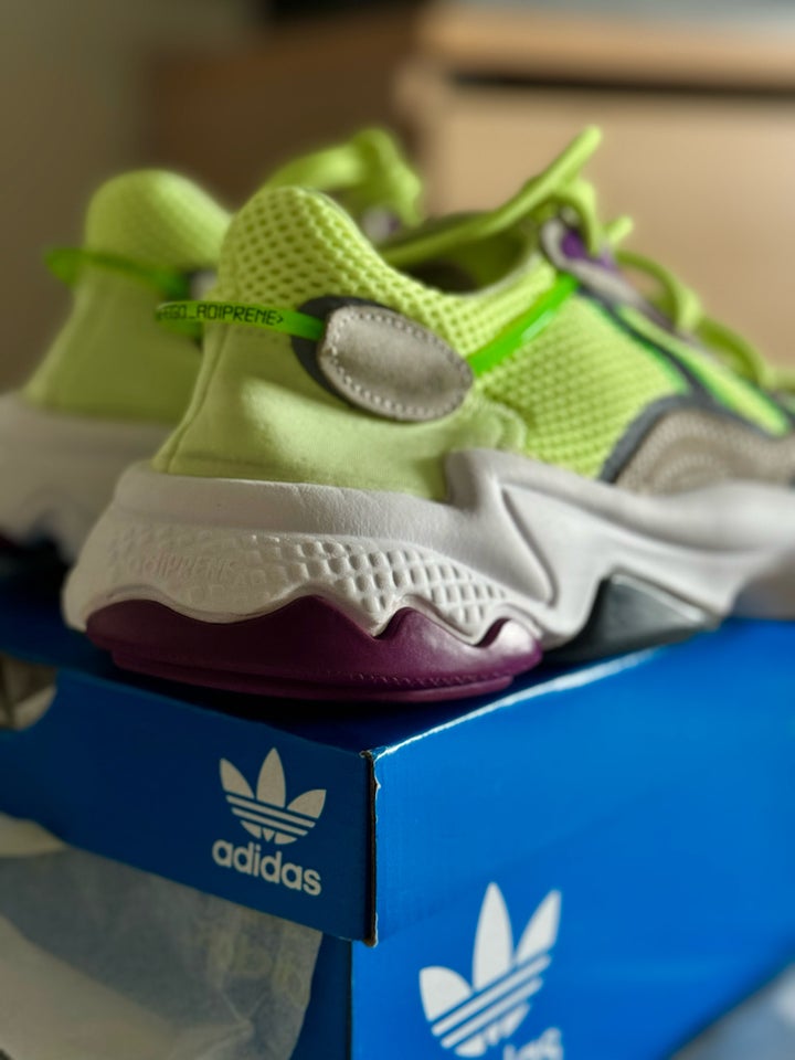 Sneakers, str. 39,5, Adidas