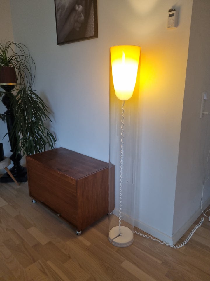 Gulvlampe, Kartell Toobe