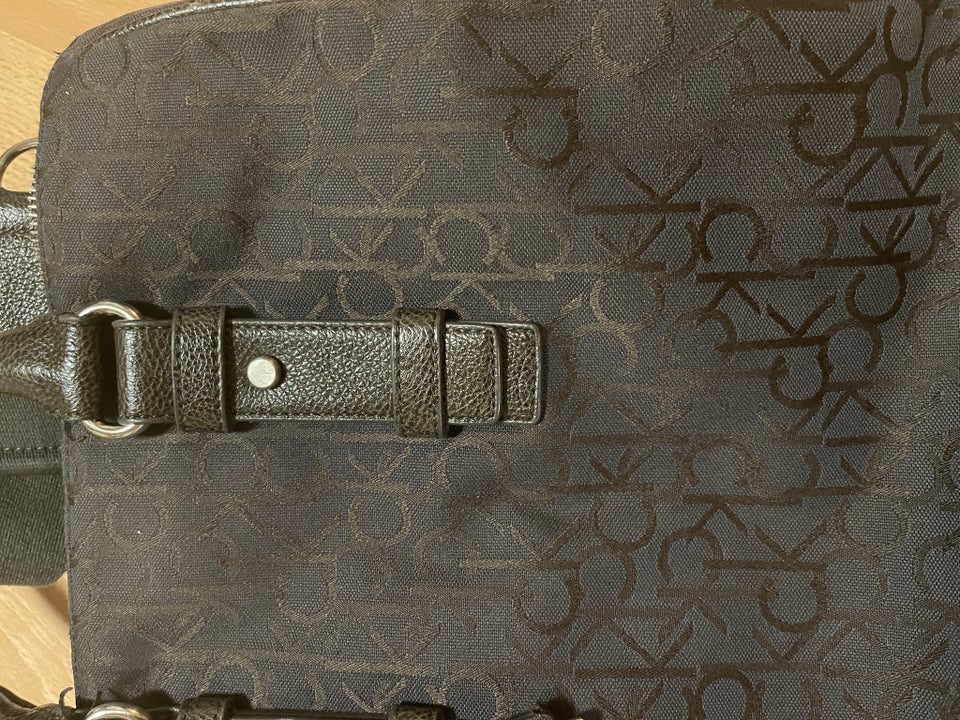 Crossbody Calvin Klein læder