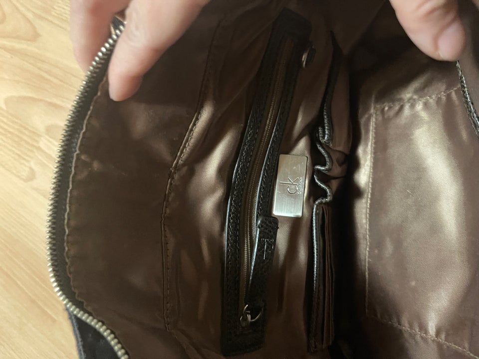 Crossbody Calvin Klein læder