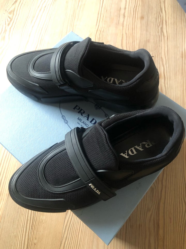 Sneakers, str. 38, Prada