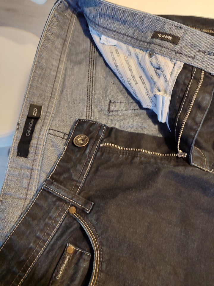 Jeans, Calvin Klein, str. 32