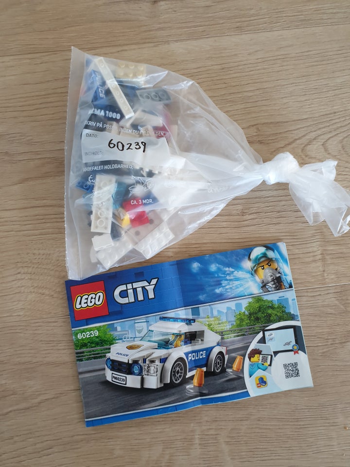 Lego City, 60239 Politibil