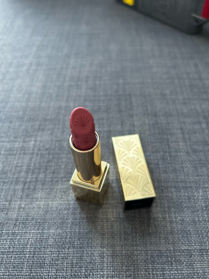 Makeup, Estee Lauder Lipstick