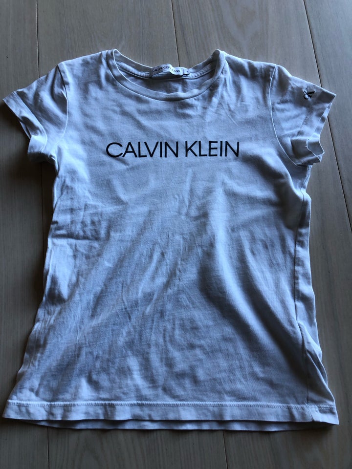 T-shirt, Tshirt calvin Klein str 8