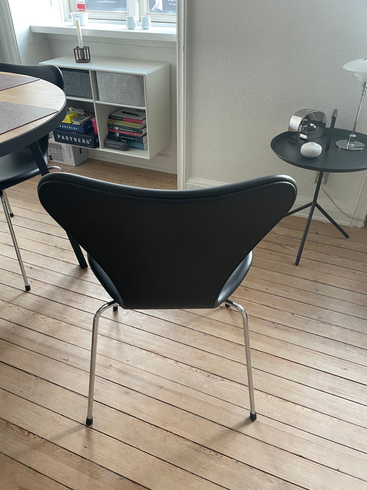 Arne Jacobsen stol 3107