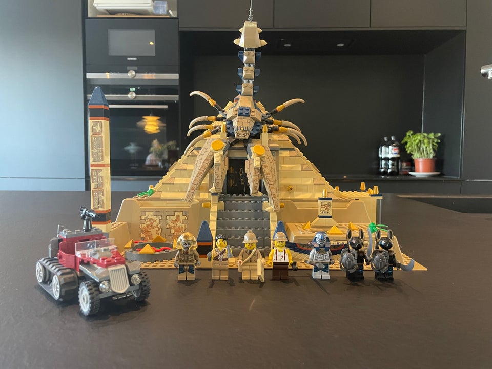 Lego Pharaohs Quest, Lego 7327