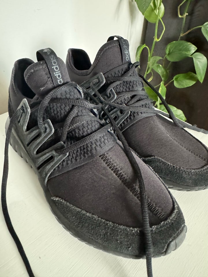 Sneakers, Adidas, str. 42