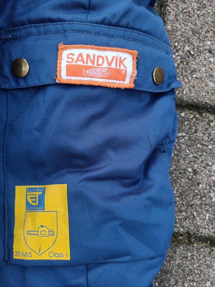 Skære bukser, Sandvik