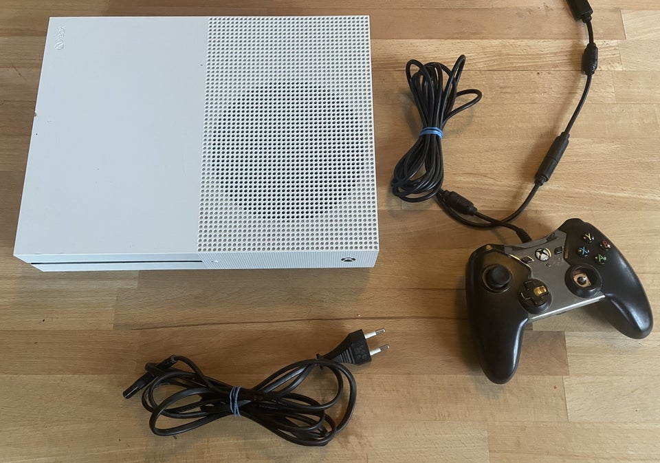 Xbox One S, 1681, Perfekt