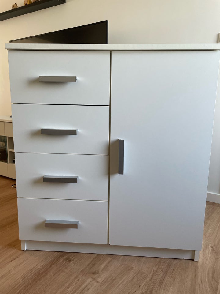 Kommode andet materiale b: 79 d: