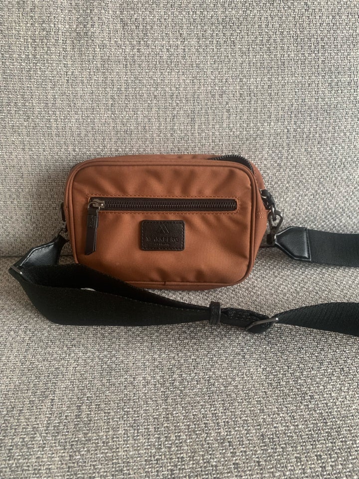 Crossbody, Markberg