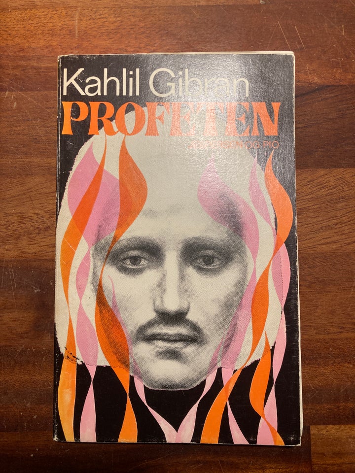 Profeten, Kahlo Gibraltar, genre: