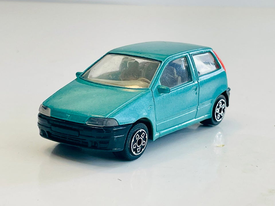 Modelbil, Bburago Fiat Punto,