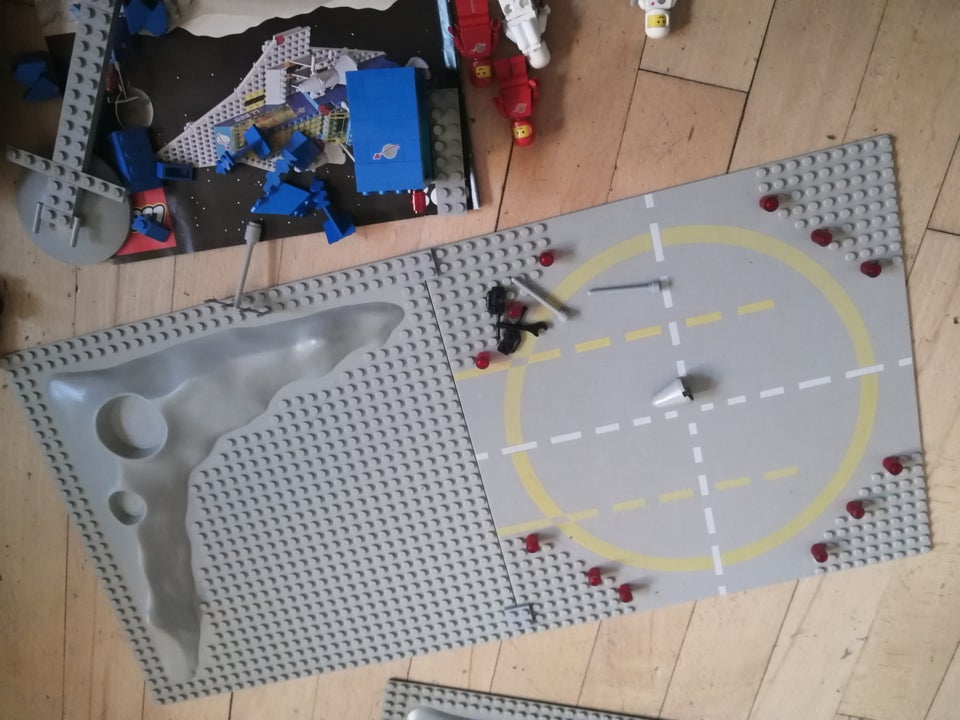 Lego Space, Lego 928