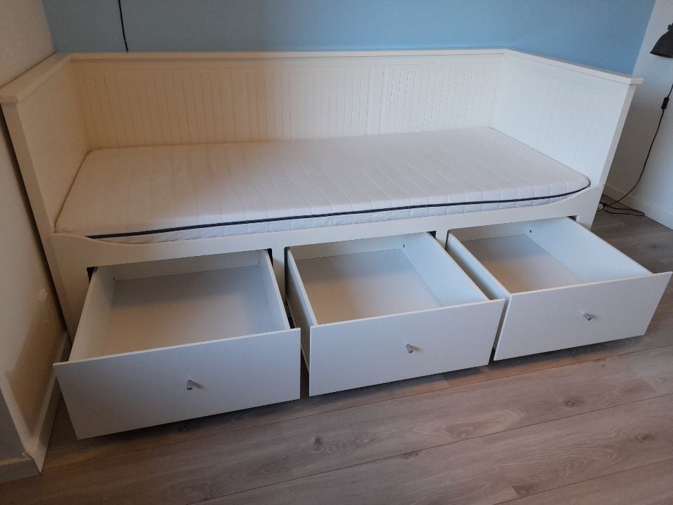 Enkeltseng, Ikea Hemnes, b: 80 l: