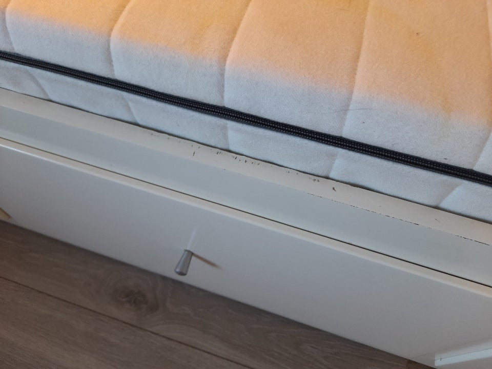 Enkeltseng, Ikea Hemnes, b: 80 l: