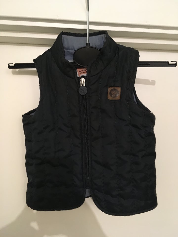 Vest, Vest, Hummel