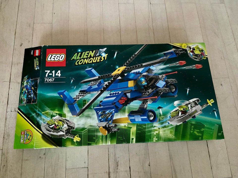 Lego Alien conquest 7067