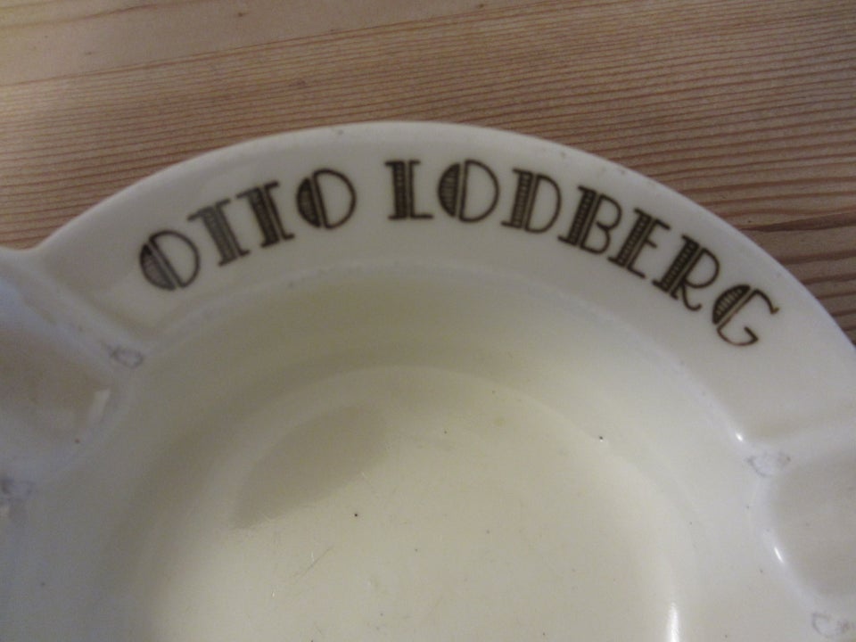 Porcelæn, Reklameaskebæger Otto