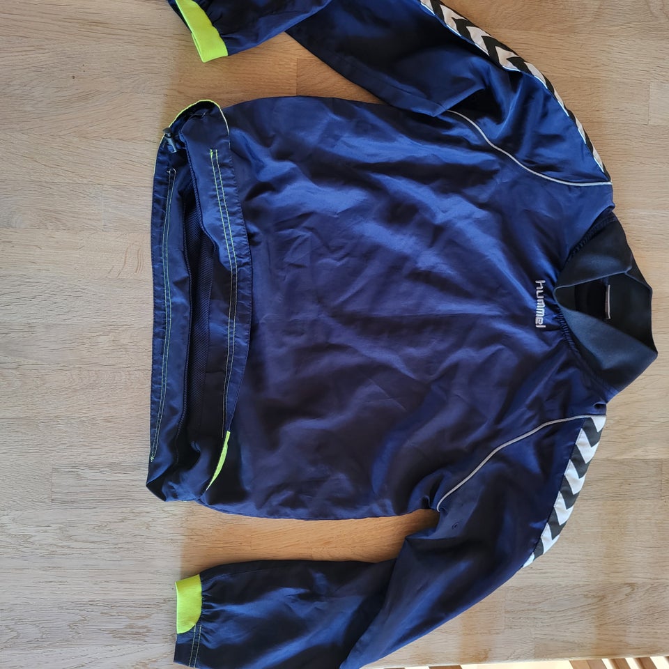 Windbreaker, Hummel, str. 152