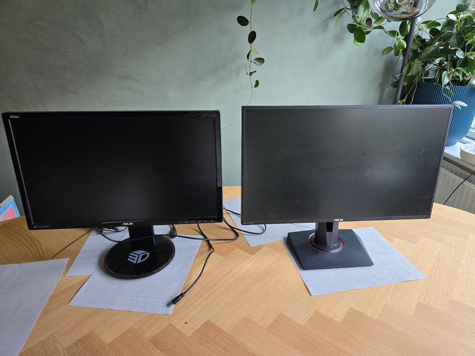 2 stk Asus computermonitors