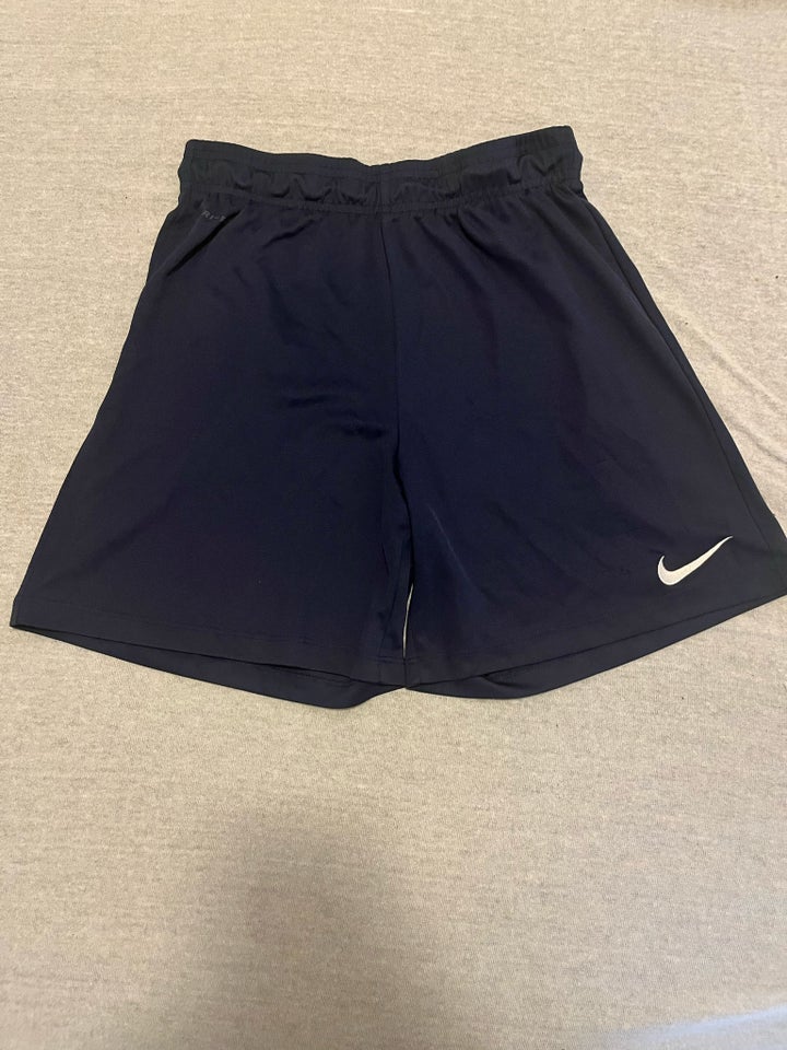 Shorts, Shorts, Nike