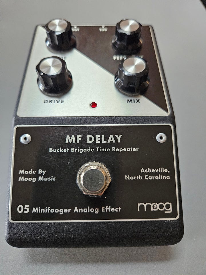 Moog MF Minifooger Delay MKII