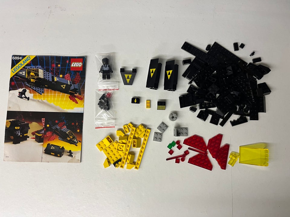 Lego Space, 6894 Invader