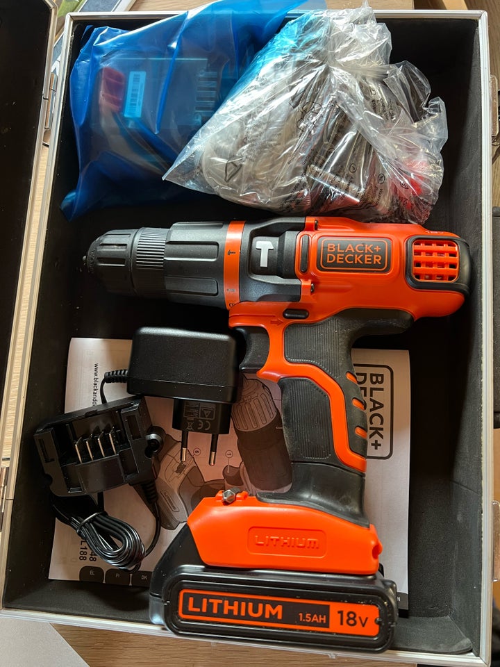 Slagboremaskine Black  Decker