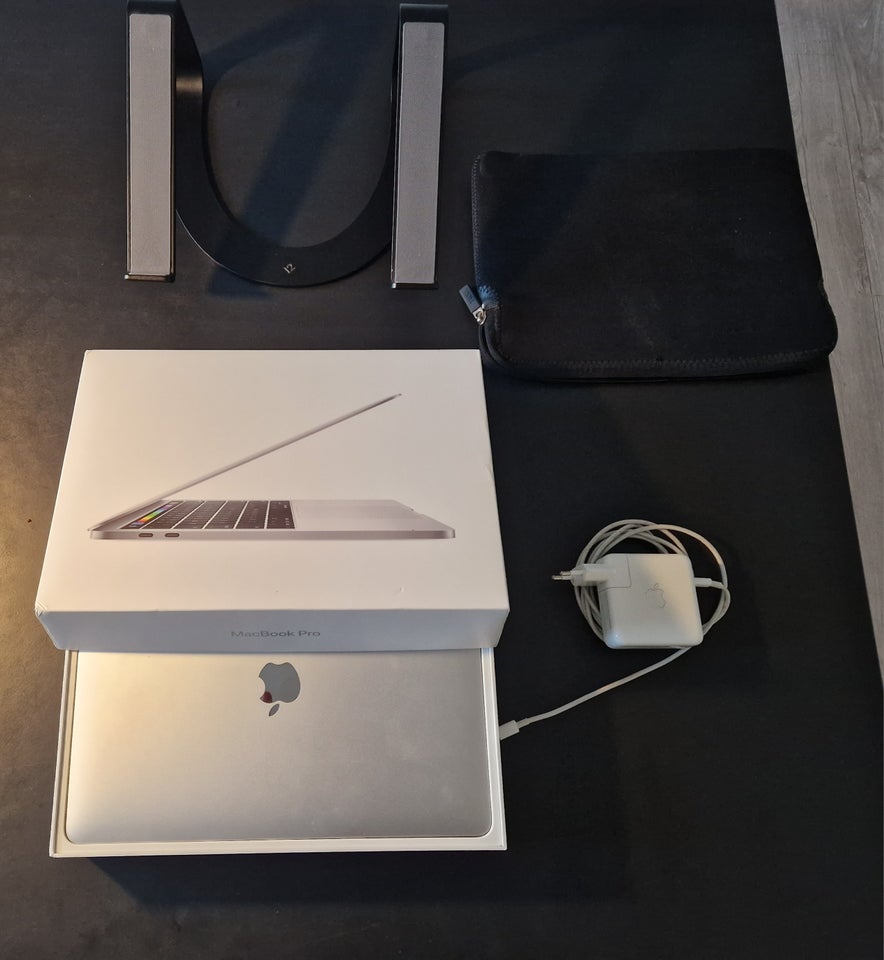 MacBook Pro 13" 2017 + slee