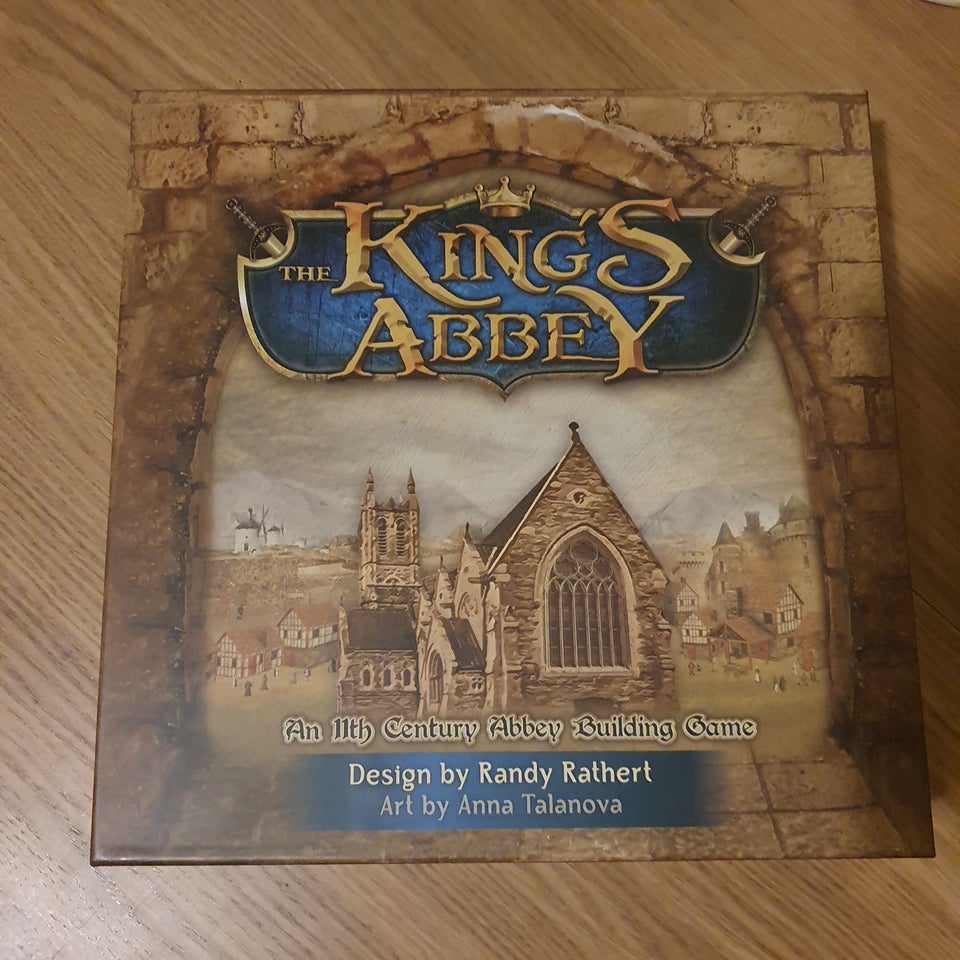 The King´s Abbey, Strategi,