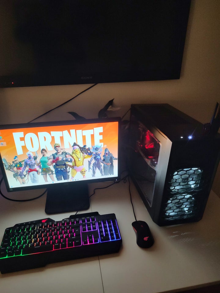 Andet mærke, Gamer pc setup sælges