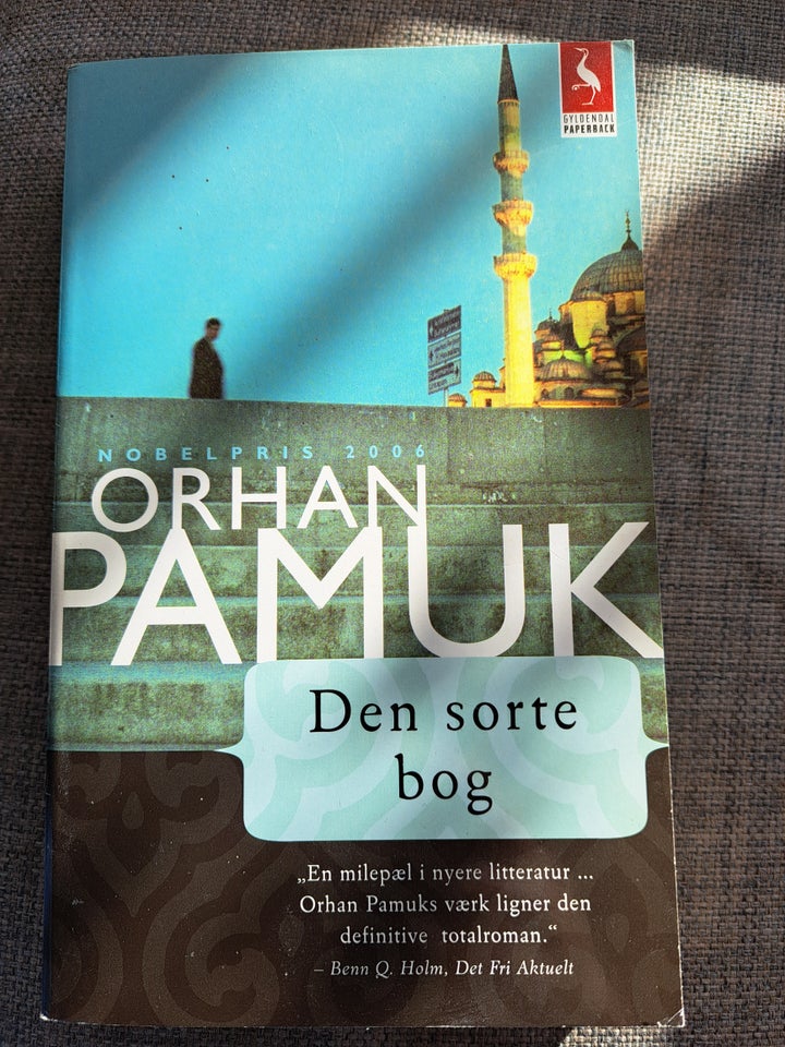 Den sorte bog, Orphan Pamuk, genre: