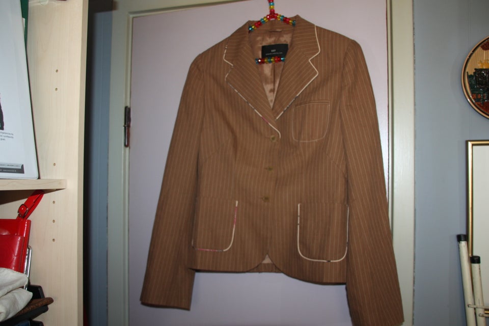 Blazer, str. 40, DAY Birger et