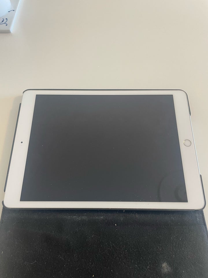 iPad 7 32 GB hvid