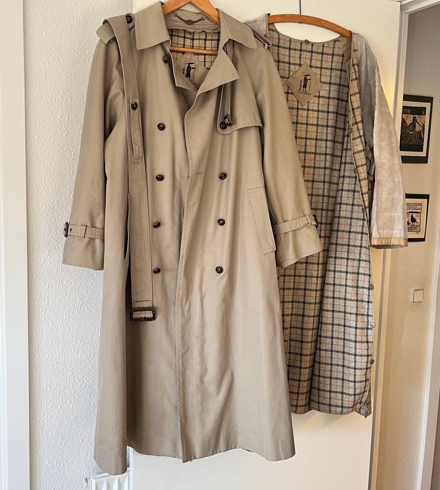 Trenchcoat, str. 40, fougstedts