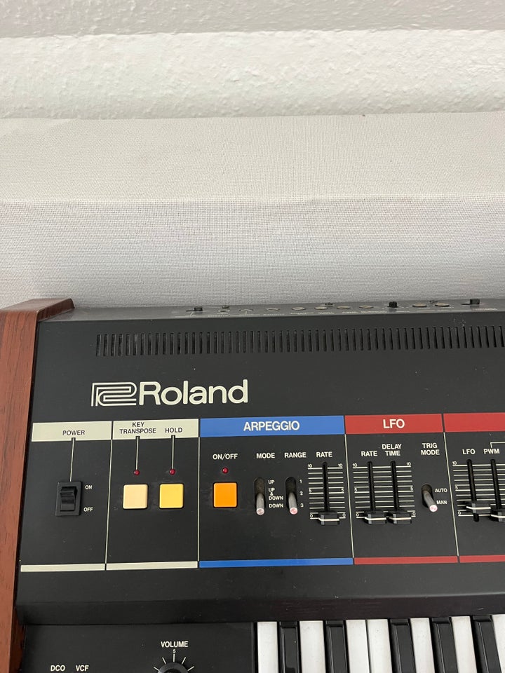 Synthesizer, Roland Juno 60