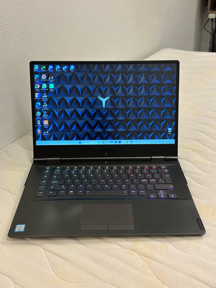 Lenovo Legion Y740-15/CHg Laptop