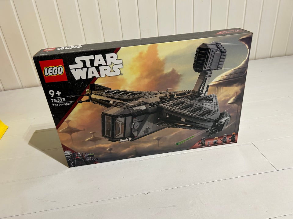 Lego Star Wars, 75323