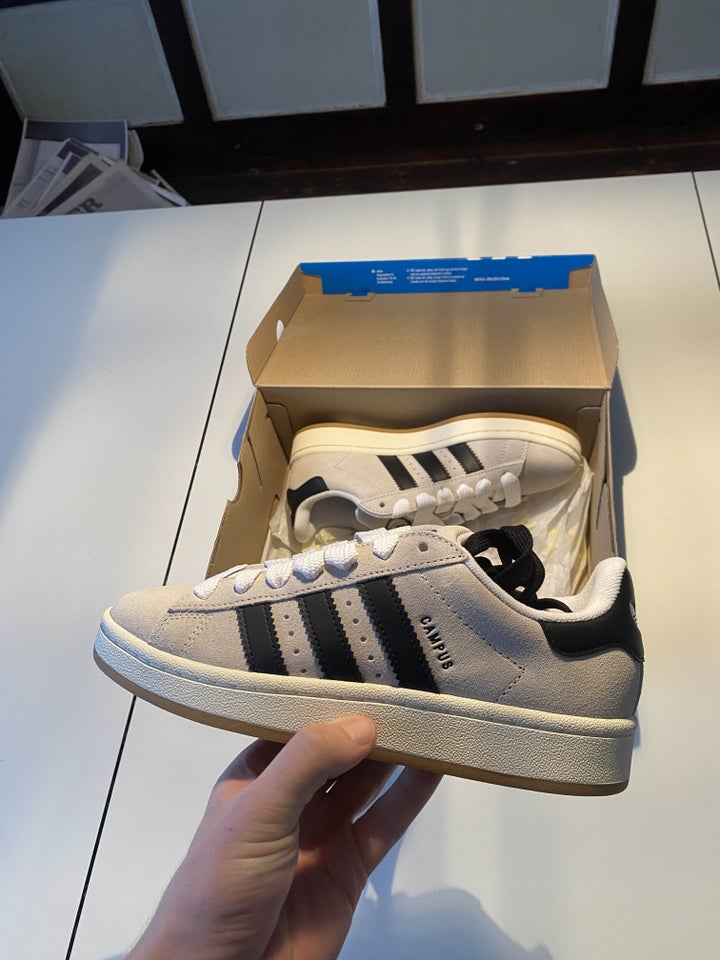 Sneakers, str. 38, Adidas Campus 00