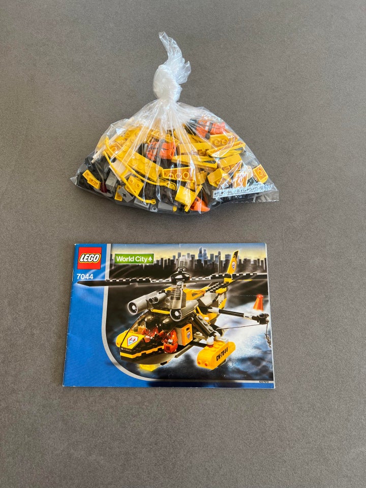 Lego World City 7044