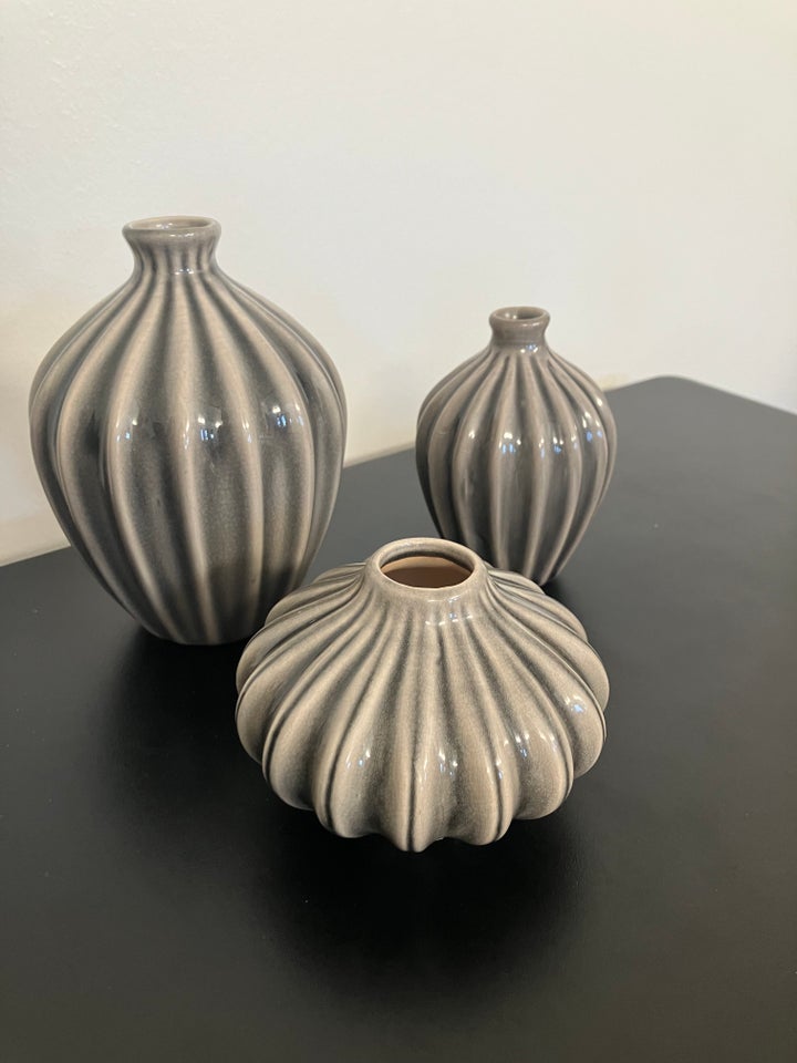 Vase, Vaser, Brøste