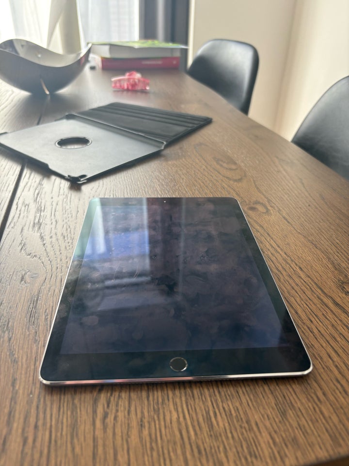 iPad Air 2, 16 GB, sort