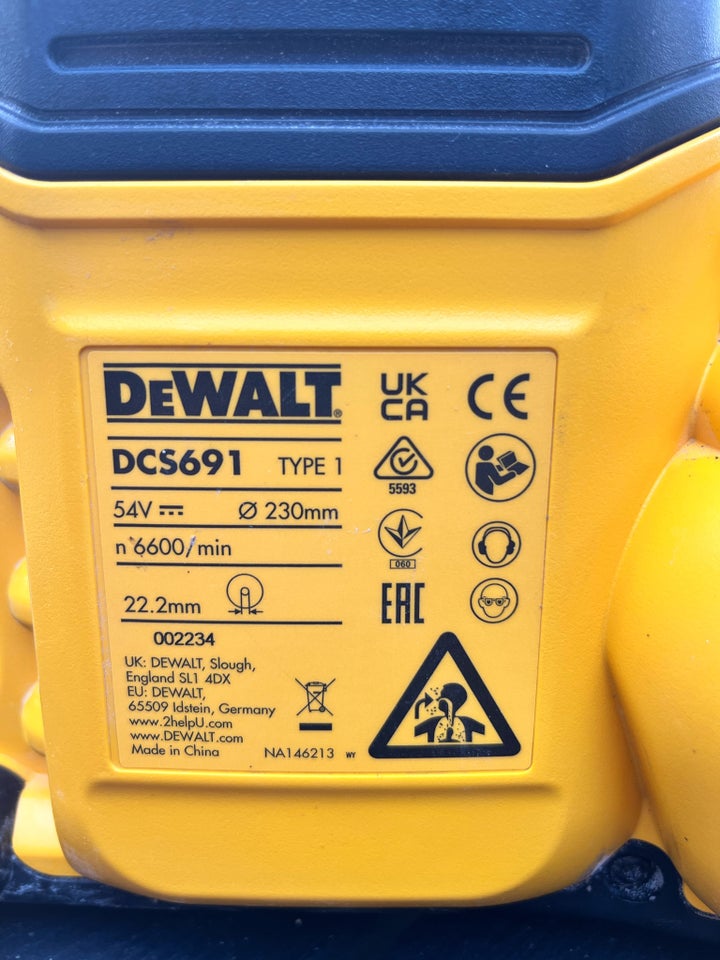 Betonsav, DEWALT