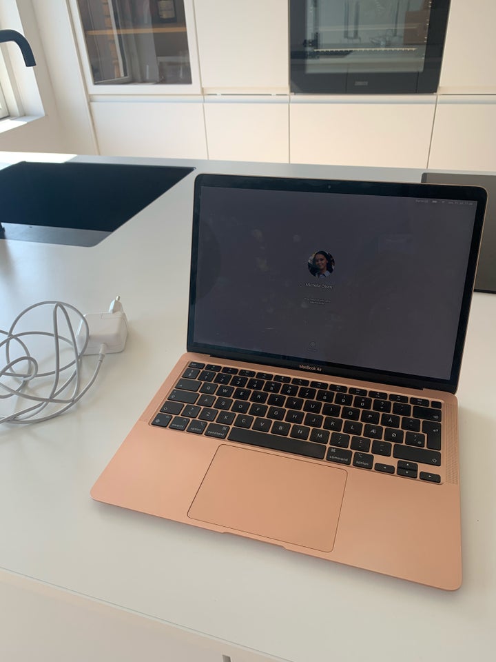 MacBook Air MacBook Air 2020 M1